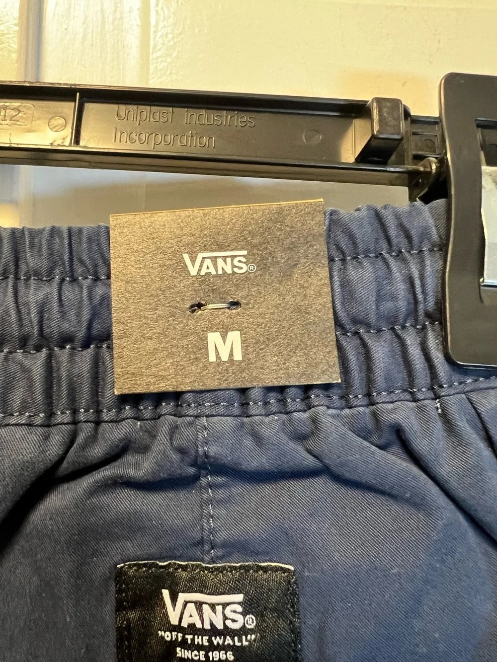 NWT Vans Mens Range Elastic Relaxed Fit Pants Size Medium Color Navy Blue